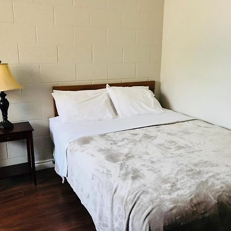 Manitou Motor Inn Luaran gambar