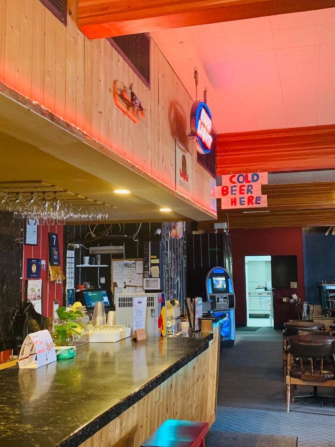 Manitou Motor Inn Luaran gambar